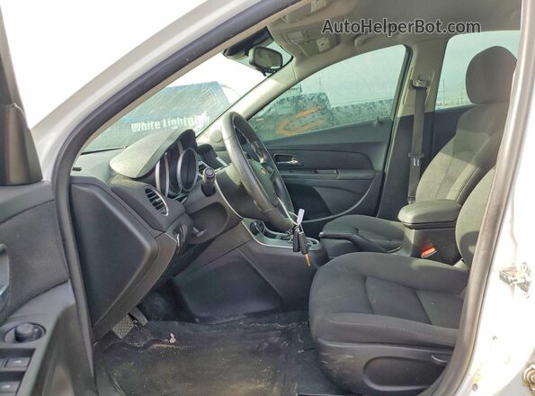 1G1PE5SB1G7105944 2016 CHEVROLET CRUZE White Front interior view