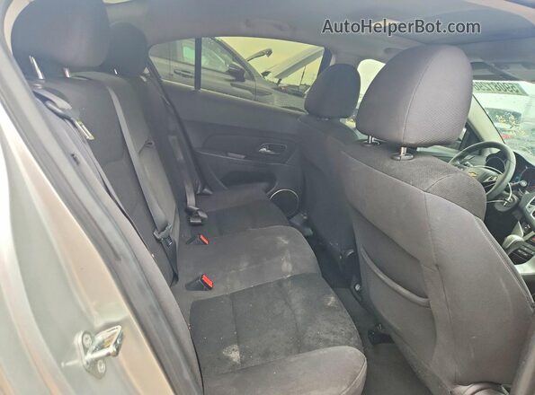 1G1PE5SB2G7184380 2016 CHEVROLET CRUZE Silver Widok tylnych siedzeń