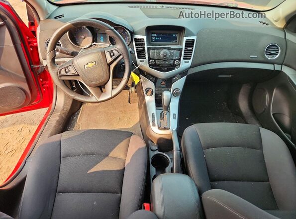 1G1PE5SB7G7181622 2016 CHEVROLET CRUZE Red Вид панелі приладів