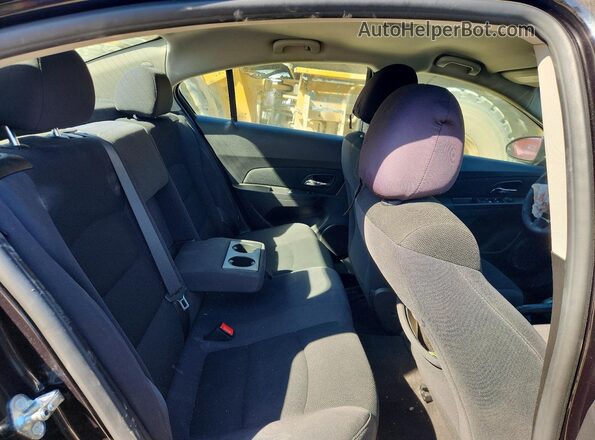 1G1PE5SBXG7182926 2016 CHEVROLET CRUZE Black Vista de los asientos traseros