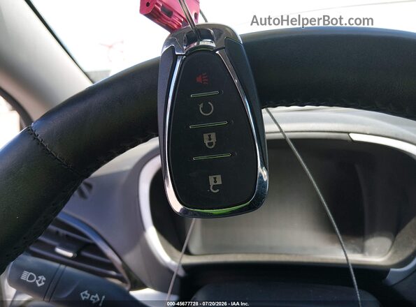 1G1RC6S55HU214568 2017 CHEVROLET VOLT White Widok deski rozdzielczej