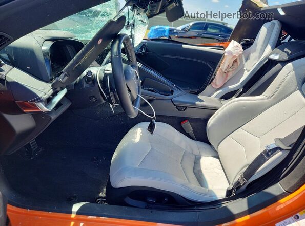 1G1YA2D42P5100860 2023 CHEVROLET CORVETTE Оранжевый Вид салона спереди