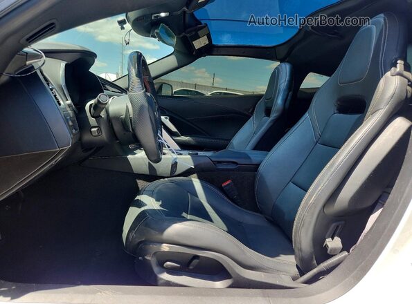 1G1YB2D75G5114422 2016 CHEVROLET CORVETTE White Widok wnętrza z przodu
