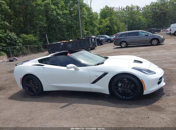 1G1YB2D7XJ5103522 2018 CHEVROLET CORVETTE Белый Вид задней части салона