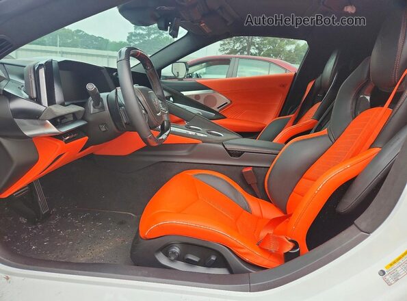 1G1YJ2D70T5800445 2026 CHEVROLET CORVETTE Белый Вид салона спереди