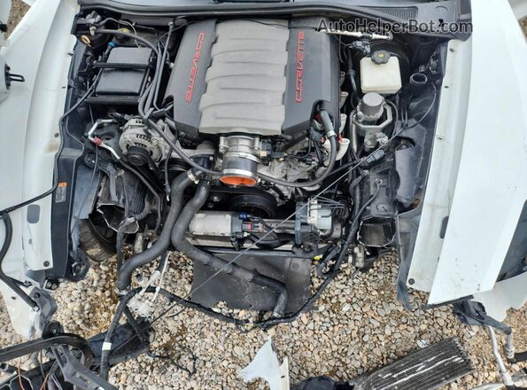 1G1YM2D73G5111335 2016 CHEVROLET CORVETTE White Widok wnętrza z tyłu