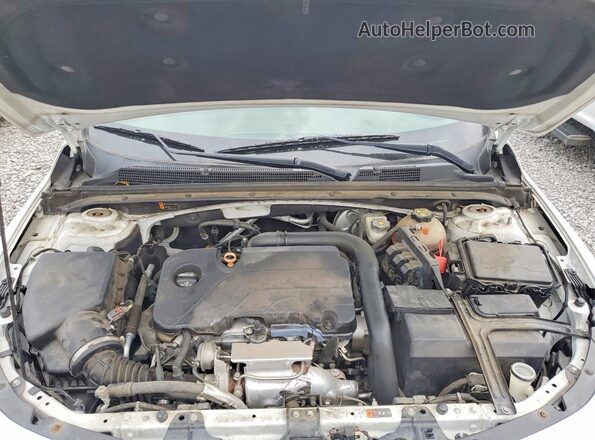 1G1ZB5ST1HF218469 2017 CHEVROLET MALIBU White Widok wnętrza z tyłu