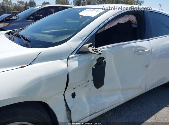 1G1ZB5ST3HF206114 2017 CHEVROLET MALIBU Белый Вид спереди