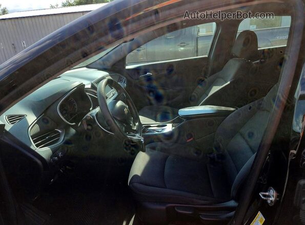 1G1ZB5ST7HF207329 2017 CHEVROLET MALIBU Black Widok wnętrza z przodu