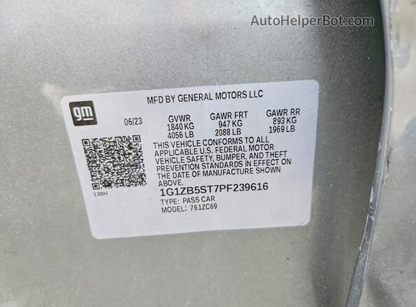 1G1ZB5ST7PF239616 2023 CHEVROLET MALIBU White Vista del compartimento del motor