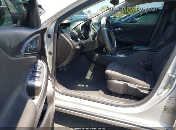 1G1ZB5ST9JF283169 2018 CHEVROLET MALIBU Silver Vista interior delantera