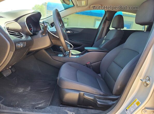 1G1ZC5STXHF254853 2017 CHEVROLET MALIBU Silver Widok wnętrza z przodu