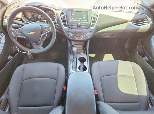 1G1ZC5STXHF254853 2017 CHEVROLET MALIBU Silver Widok deski rozdzielczej