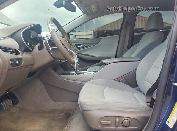 1G1ZD5ST0JF166624 2018 CHEVROLET MALIBU Blue Вид салону спереду