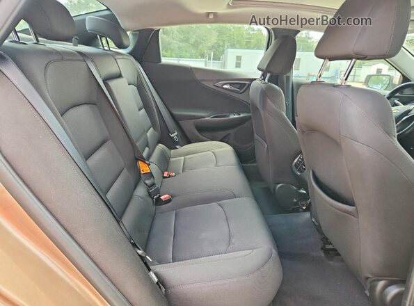 1G1ZD5ST1JF167281 2018 CHEVROLET MALIBU Gold უკანა სავარძლების ხედი