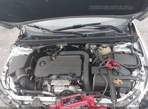 1G1ZD5ST1JF227351 2018 CHEVROLET MALIBU Серебряный Вид сзади