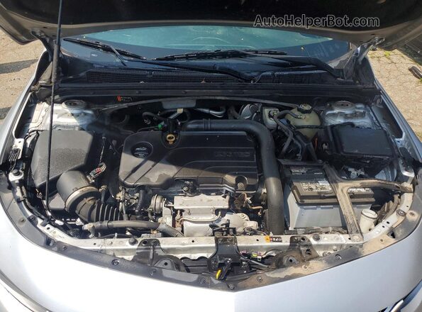 1G1ZD5ST1JF237751 2018 CHEVROLET MALIBU Silver Widok wnętrza z tyłu