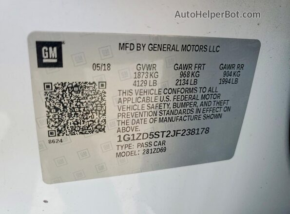1G1ZD5ST2JF238178 2018 CHEVROLET MALIBU White Vista del compartimento del motor
