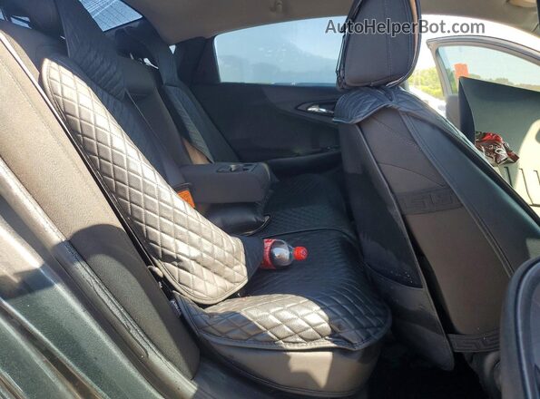 1G1ZD5ST3JF178265 2018 CHEVROLET MALIBU Gray Widok tylnych siedzeń