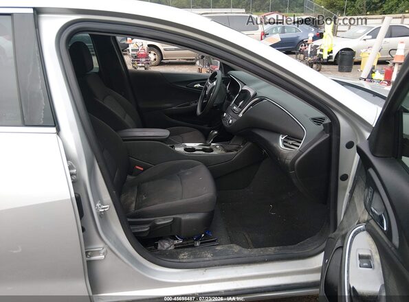 1G1ZD5ST3KF157630 2019 CHEVROLET MALIBU Серебряный Вид салона спереди