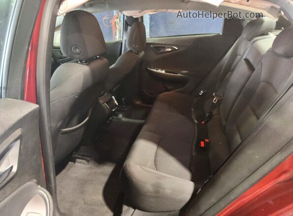 1G1ZD5ST4KF131005 2019 CHEVROLET MALIBU Red Widok tylnych siedzeń