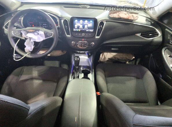 1G1ZD5ST4KF131005 2019 CHEVROLET MALIBU Red Widok deski rozdzielczej