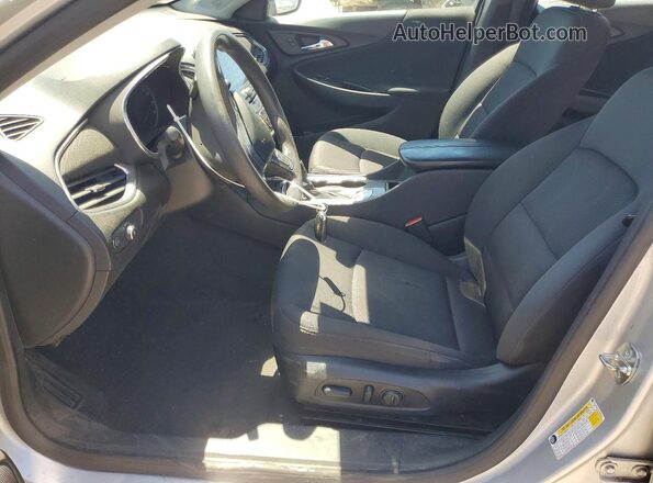 1G1ZD5ST4LF089632 2020 CHEVROLET MALIBU Серебряный Вид салона спереди