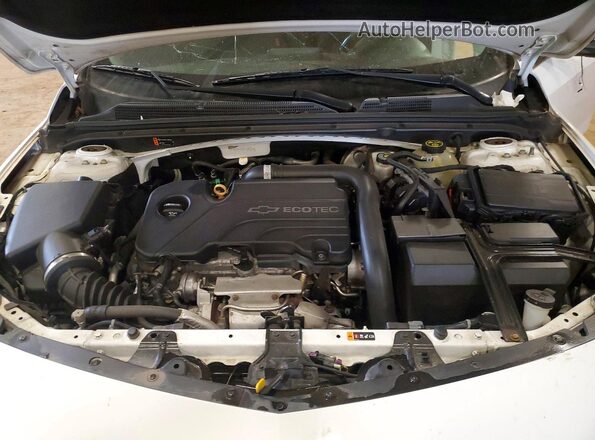 1G1ZD5ST5JF168126 2018 CHEVROLET MALIBU White Вид задньої частини салону