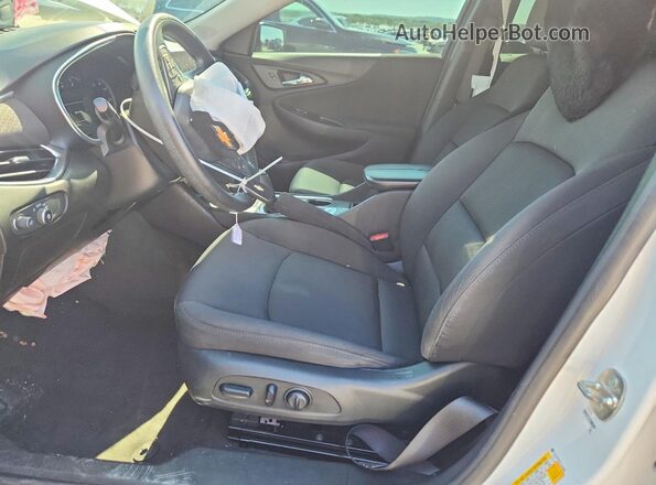 1G1ZD5ST5LF122945 2020 CHEVROLET MALIBU Белый Вид салона спереди