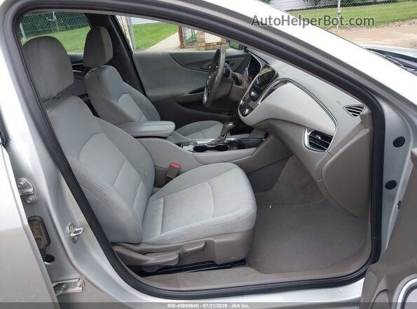 1G1ZD5ST6JF174081 2018 CHEVROLET MALIBU Silver Front interior view