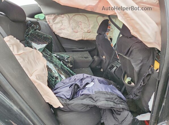 1G1ZD5ST8JF231218 2018 CHEVROLET MALIBU Gray Widok tylnych siedzeń