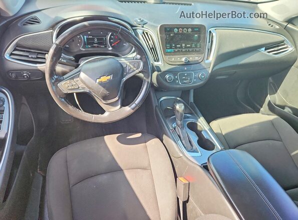 1G1ZD5ST8JF270150 2018 CHEVROLET MALIBU Красный Вид панели приборов