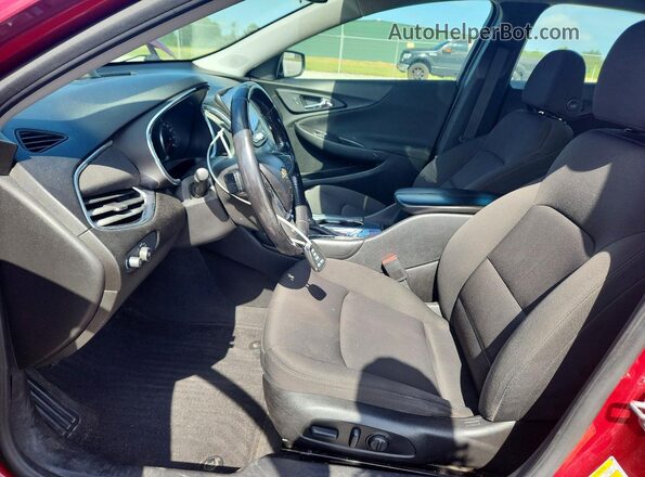 1G1ZD5ST8JF270150 2018 CHEVROLET MALIBU Красный Вид салона спереди