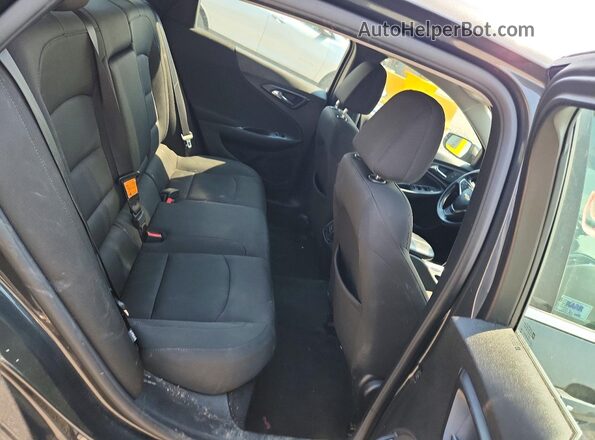 1G1ZD5ST9JF251672 2018 CHEVROLET MALIBU Charcoal Widok tylnych siedzeń