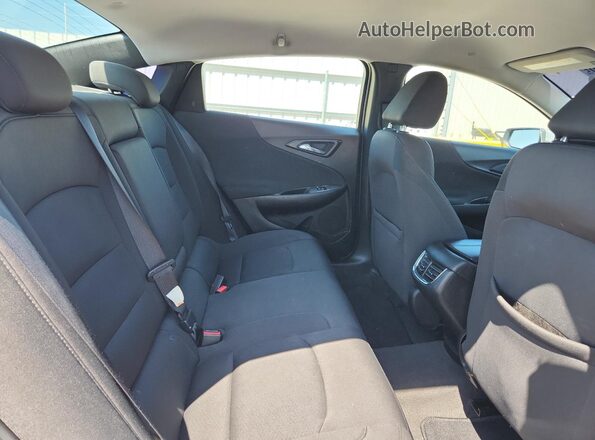 1G1ZD5ST9KF112160 2019 CHEVROLET MALIBU Silver Widok tylnych siedzeń