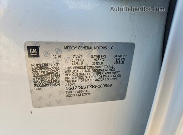 1G1ZD5STXKF180998 2019 CHEVROLET MALIBU White ძრავის განყოფილების ხედი
