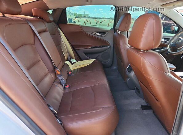 1G1ZE5ST0HF243290 2017 CHEVROLET MALIBU White Вид задніх сидінь