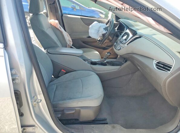 1G1ZE5ST1HF120193 2017 CHEVROLET MALIBU Silver Widok wnętrza z przodu
