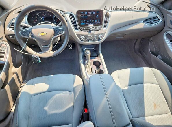 1G1ZE5ST4HF160882 2017 CHEVROLET MALIBU Бордовый Вид панели приборов