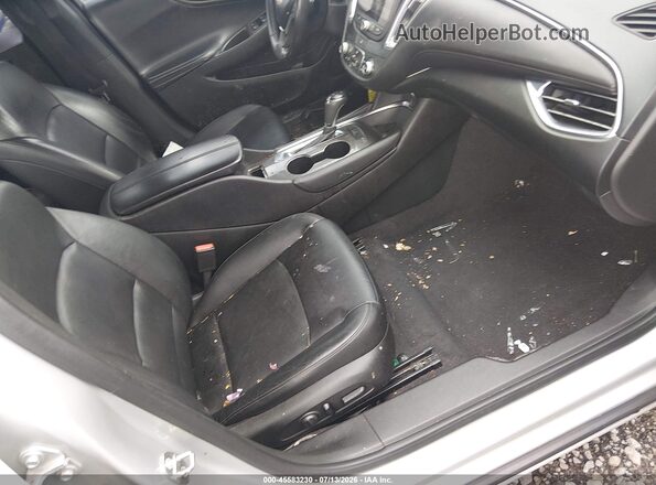 1G1ZE5ST7HF225613 2017 CHEVROLET MALIBU Silver Widok wnętrza z przodu