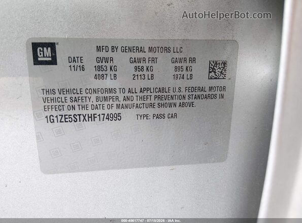 1G1ZE5STXHF174995 2017 CHEVROLET MALIBU Silver Widok komory silnika