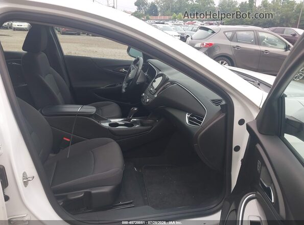 1G1ZE5STXHF242700 2017 CHEVROLET MALIBU White Вид салону спереду