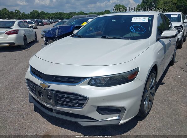 1G1ZH5SX3HF236151 2017 CHEVROLET MALIBU Белый Вид спереди