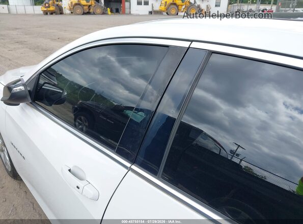 1G1ZJ5SU8GF313380 2016 CHEVROLET MALIBU White Widok z przodu