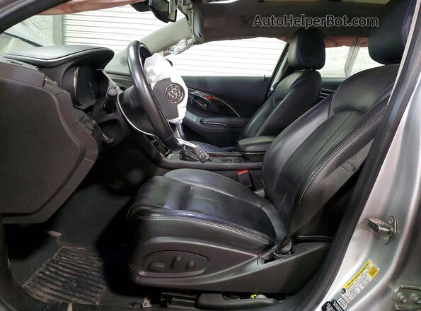 1G4G45G34GF269623 2016 BUICK LACROSSE Серебряный Вид салона спереди