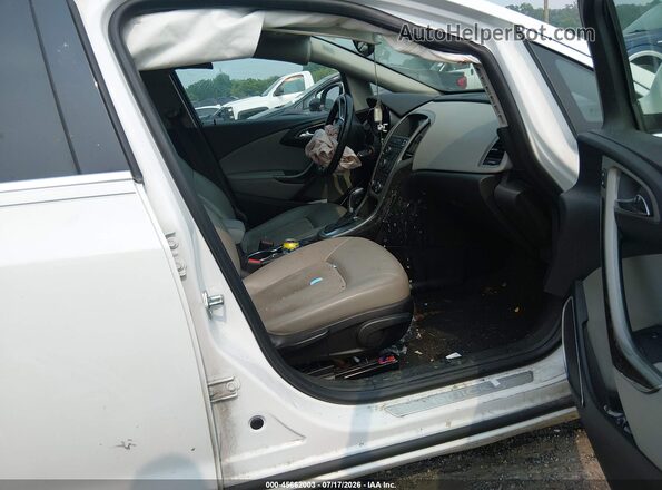 1G4PR5SK0H4110076 2017 BUICK VERANO White წინა სალონის ხედი