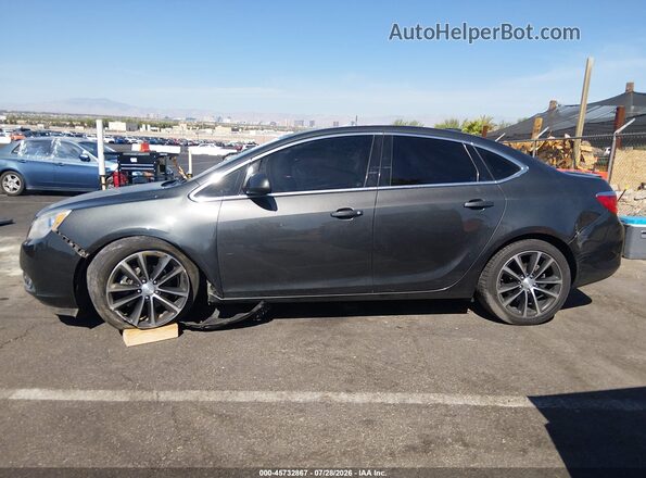 1G4PR5SK1H4116002 2017 BUICK VERANO Gray Вид задньої частини салону