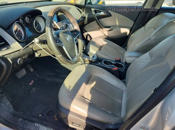1G4PR5SK2H4120690 2017 BUICK VERANO Silver წინა სალონის ხედი