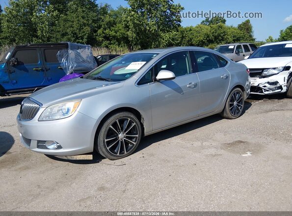 1G4PR5SKXH4104396 2017 BUICK VERANO Silver Przód lewy