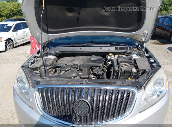 1G4PR5SKXH4104396 2017 BUICK VERANO Silver Widok z tyłu